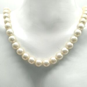 Faux Pearl Single Strand Necklace
